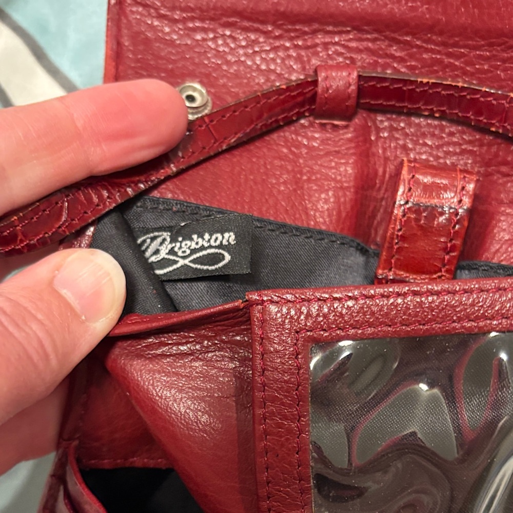 Brighton Red Croc-Embossed Leather Crossbody Bag - Picture 5 of 8